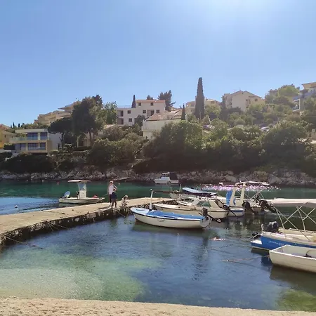 Beautiful In Okrug Gornji With Wifi Apartman Trogir